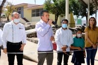 En San Lucas, Rutilio Escandón inaugura espacios en la Escuela Primaria México