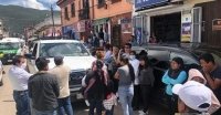 Trabajadores de la CFE son retenidos en mercado de San Cristóbal