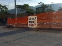 Paralizan normalistas obra del Doble Paso a Desnivel en Tuxtla Gutiérrez 