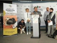 El Senado de la República coloca la piedra angular para legislar en beneficio de los animales: Eduardo Ramírez