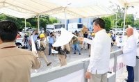 Fortalece Rutilio Escandón acciones contra el dengue con entrega de vehículos, insumos y equipamiento