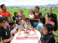 Alice Valeria Aguilar fue festejada al cumplir su primer año de vida