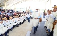 Rutilio Escandón inaugura red de energía eléctrica en la localidad Arvenza II de Chamula