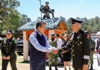 Da Rutilio Escandón bienvenida a Chiapas al nuevo comandante de la 31 Zona Militar