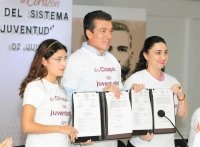 La juventud, recurso valioso en la construcción del progreso de Chiapas: Rutilio Escandón