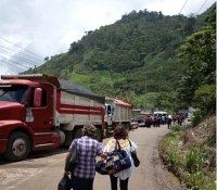 Bloquean carretera en El Bosque, exigen de manera directa los recursos del COPLADEM