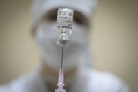 La próxima semana México recibe vacuna Sputnik V para inmunizar a personas adultas mayores
