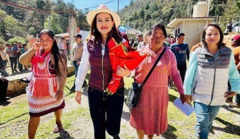 Peña María El Porvenir recibe histórica visita de la alcaldesa Fabiola Ricci Diestel