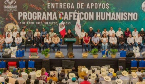 Eduardo Ramírez lleva apoyos del programa Café con Humanismo a cafeticultores de la Sierra