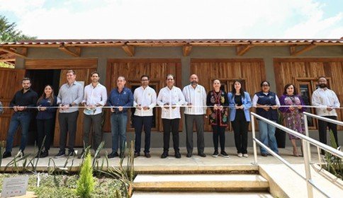 Eduardo Ramírez suma esfuerzos con iniciativa privada para fortalecer la educación en Chiapas