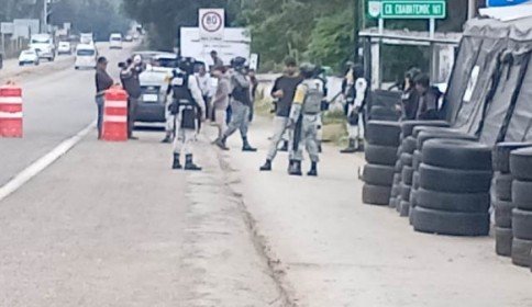 Soldados y guardia nacional evitan que dos indígenas fueran retenidos y llevados a una comunidad