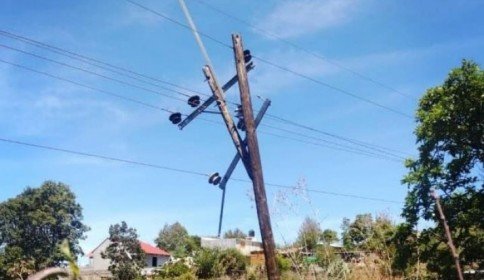 Más de 24 horas sin luz en Teopisca