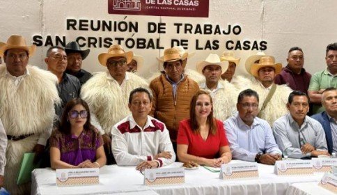 Gobierno municipal y estatal consolidan diálogo con comunidades para preservar la paz en San Cristóbal