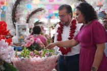 El mercadito de las flores cumple 73 a&ntilde;os, s&iacute;mbolo de trabajo y unidad: Paco Chac&oacute;n