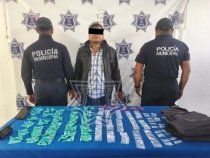 Polic&iacute;a Municipal de San Crist&oacute;bal detiene a sujeto con presuntos estupefacientes y lo pone a disposici&oacute;n