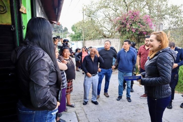 Recorre alcaldesa el barrio de Guadalupe para atender de primera mano las necesidades ciudadanas