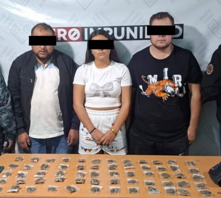 En el barrio de F&aacute;tima, de SCLC, detienen a tres presuntos narcomenudistas y ladrones