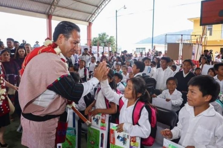 &iexcl;Del olvido a la prosperidad! en Chalchihuit&aacute;n: Eduardo Ram&iacute;rez