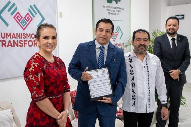 IAP Chiapas entreg&oacute; t&iacute;tulos de licenciatura, maestr&iacute;a y doctorado a nueva generaci&oacute;n de profesionales