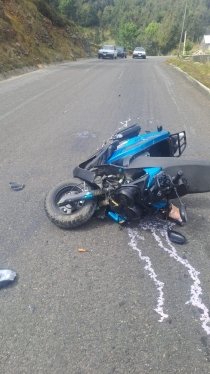 Conductor ebrio atropella a motociclista rumbo a Chenalh&oacute;