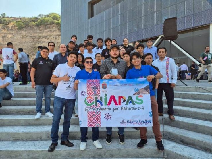 Cecytech obtiene primer lugar nacional en Hackathon 2026 en Quer&eacute;taro